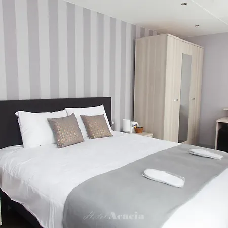 Hotel Acacia 2*